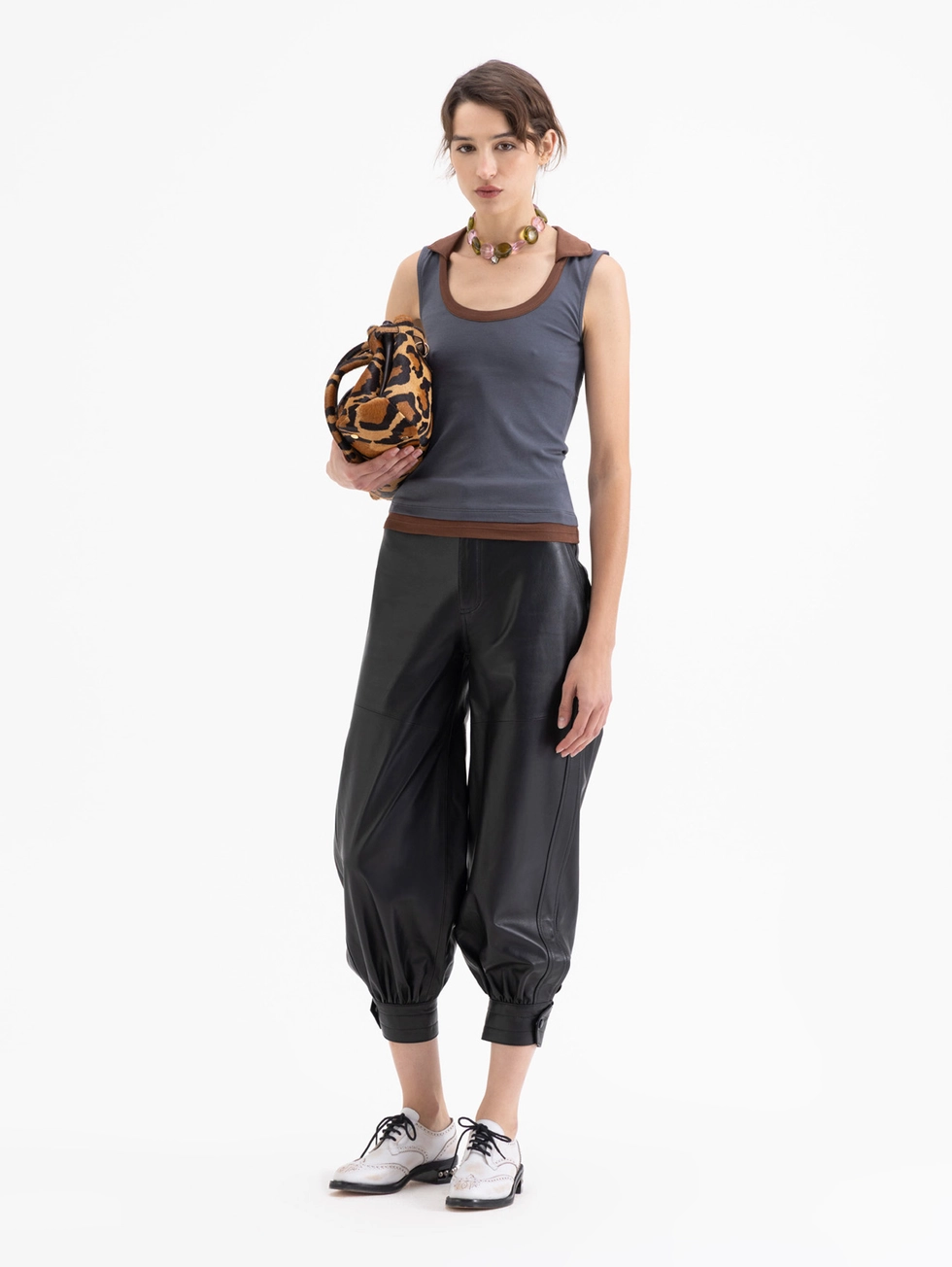 L4900201105-02