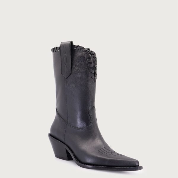 BOTA SARKANY