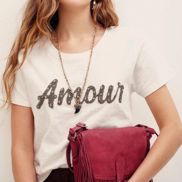 REMERA AMOUR